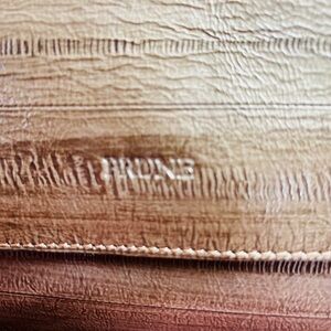 Genuine embossed Patent leather/suedes handcrafted handbag by PRUNE Argentina